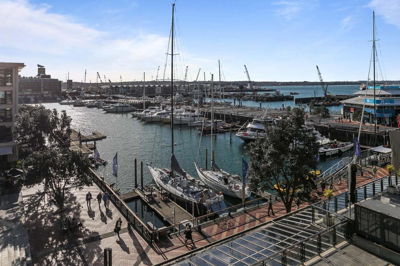 Stunning & Spacious Haven On The Waterfront! Оукланд Екстериор снимка
